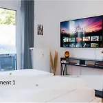 Modernes Apartment/zentrum/wi-fi/parkplatz *