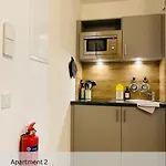 Daire Modernes Apartment/zentrum/wi-fi/parkplatz