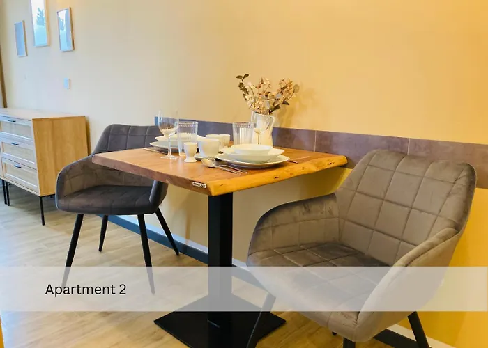 Appartement Modernes Apartment/zentrum/wi-fi/parkplatz