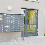 Modernes Apartment/zentrum/wi-fi/parkplatz شقة