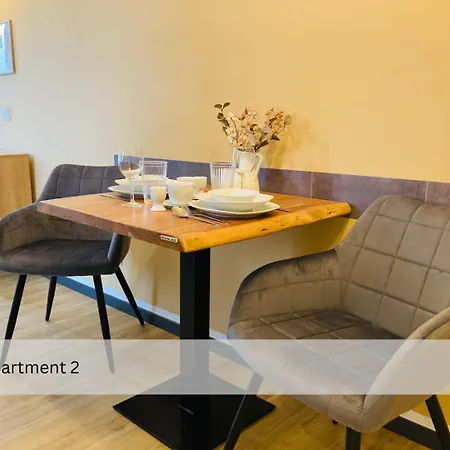 Appartement Modernes Apartment/zentrum/wi-fi/parkplatz