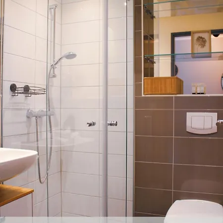 Modernes Apartment/zentrum/wi-fi/parkplatz